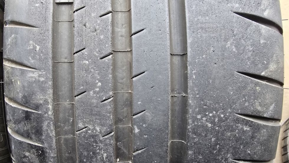 Letní pneu 245/35/20 Michelin - 3