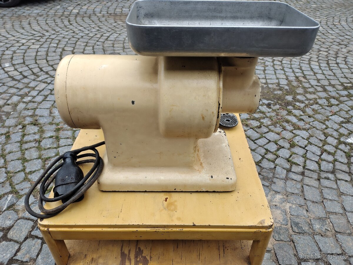 Mlýnek na maso - 3