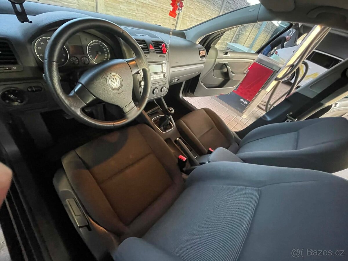 Golf 5 1.6 75kw 2006 - 3