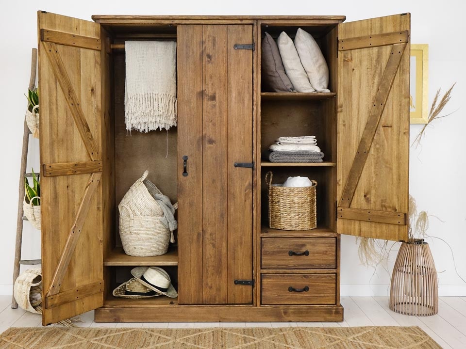 RUSTIKÁLNÍ ŠATNÍ SKŘÍŇ - 3
