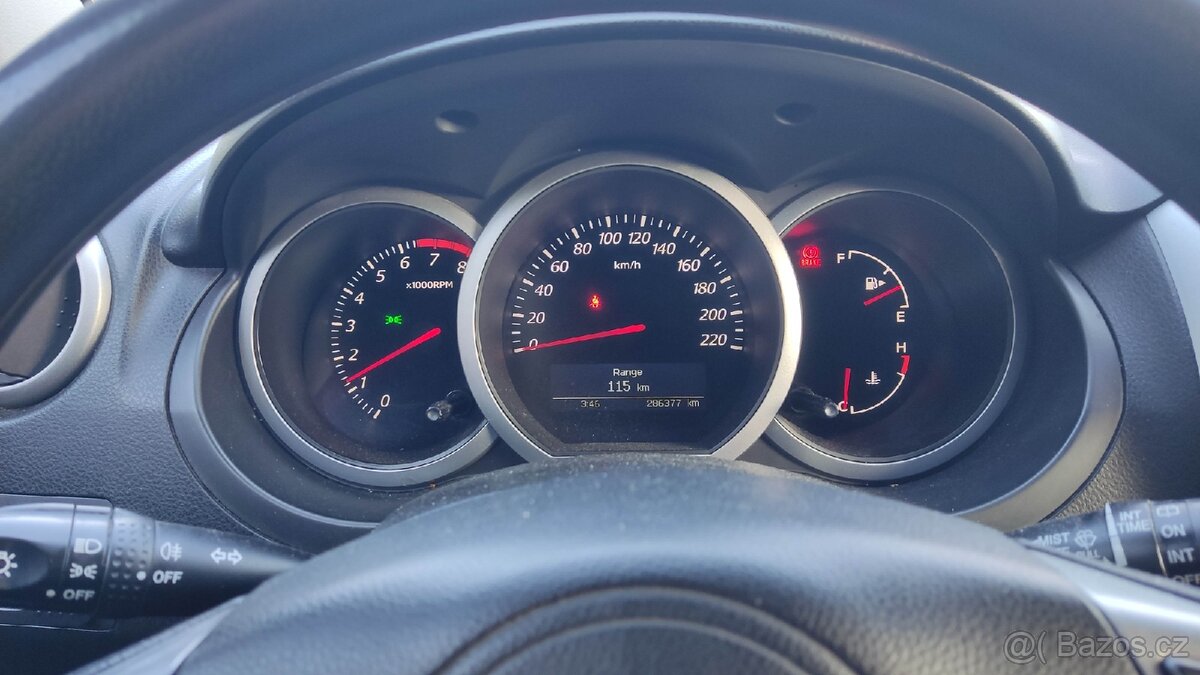 Suzuki Grand Vitara 2.4 - 3