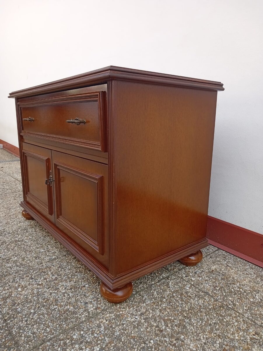 Rustikální komoda, nábytek - 3