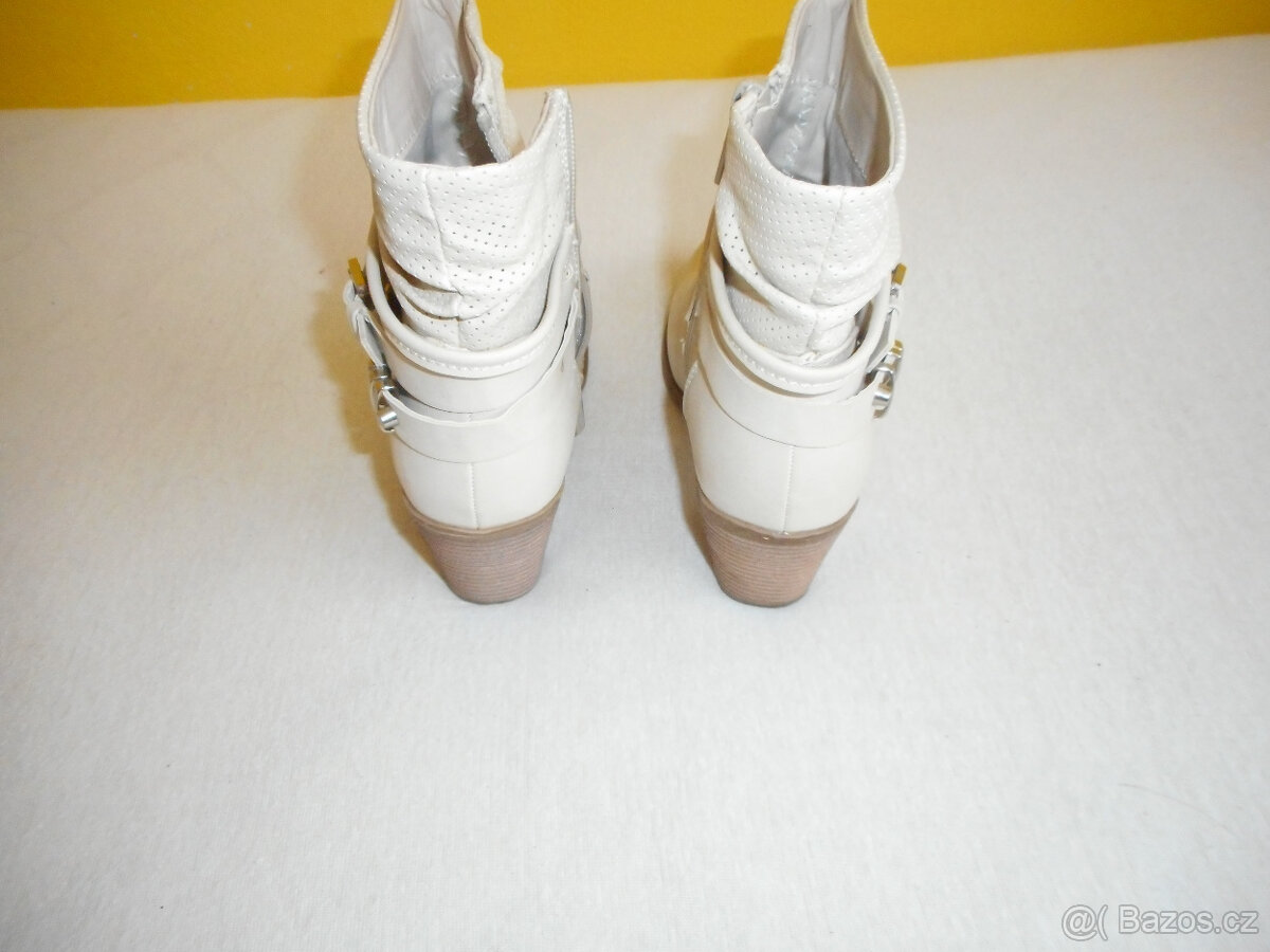 Kozačky ..koně" - 3