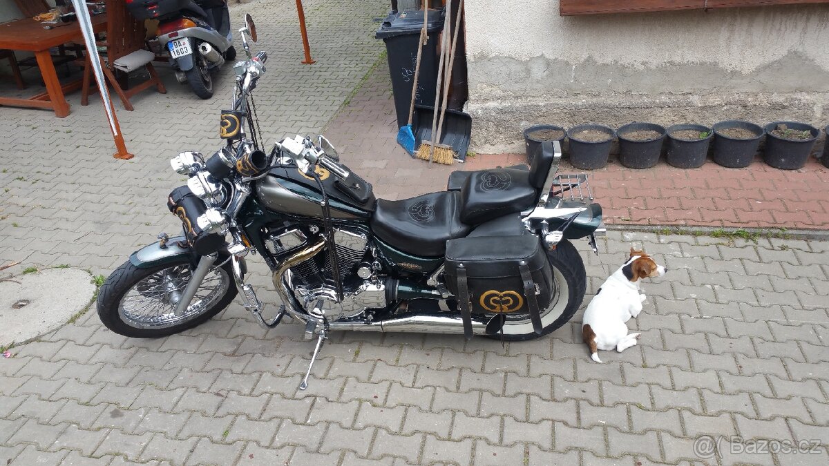 Suzuki Intruder VS 1400 - 3