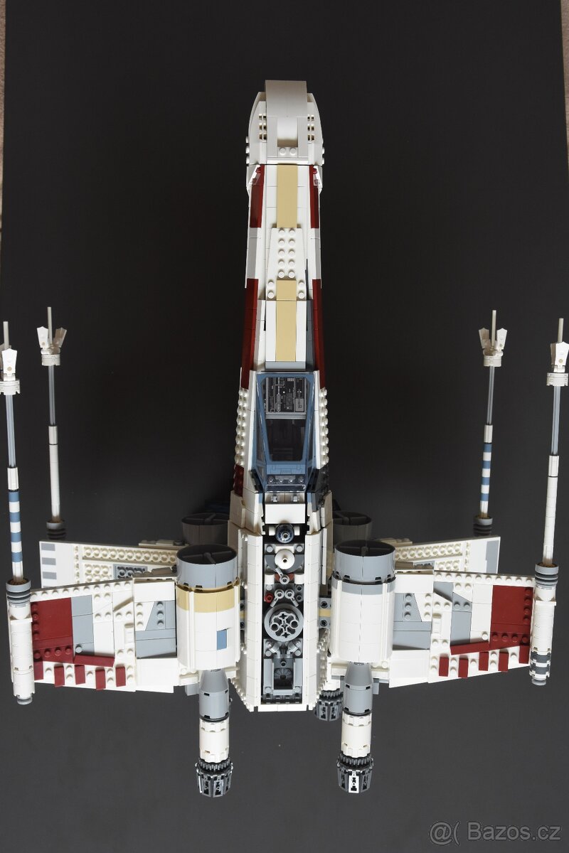 Lego Star Wars X-wing 75355 (UCS) - 3