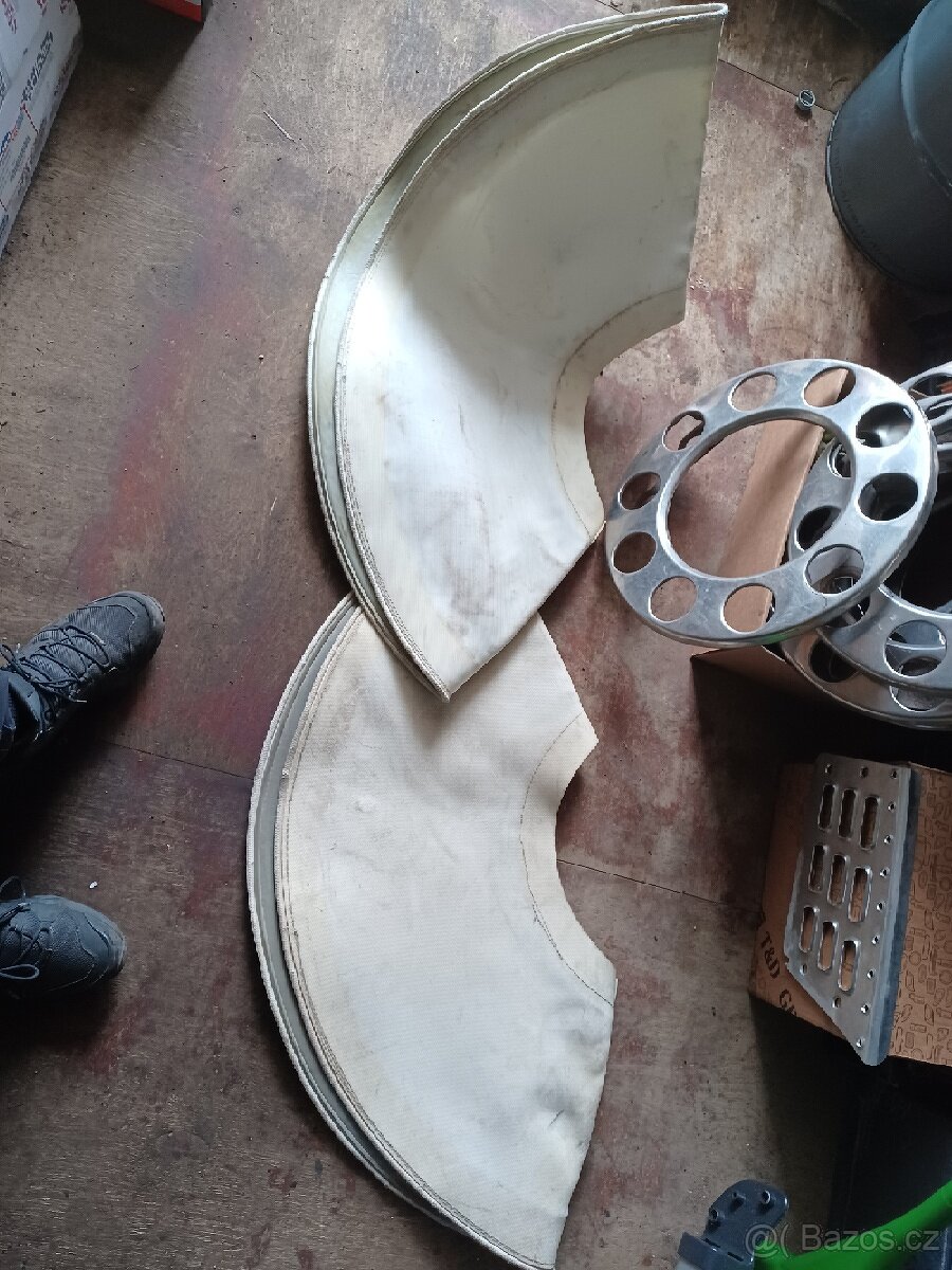 Cisterna Feldbinder, Spitzer - 3