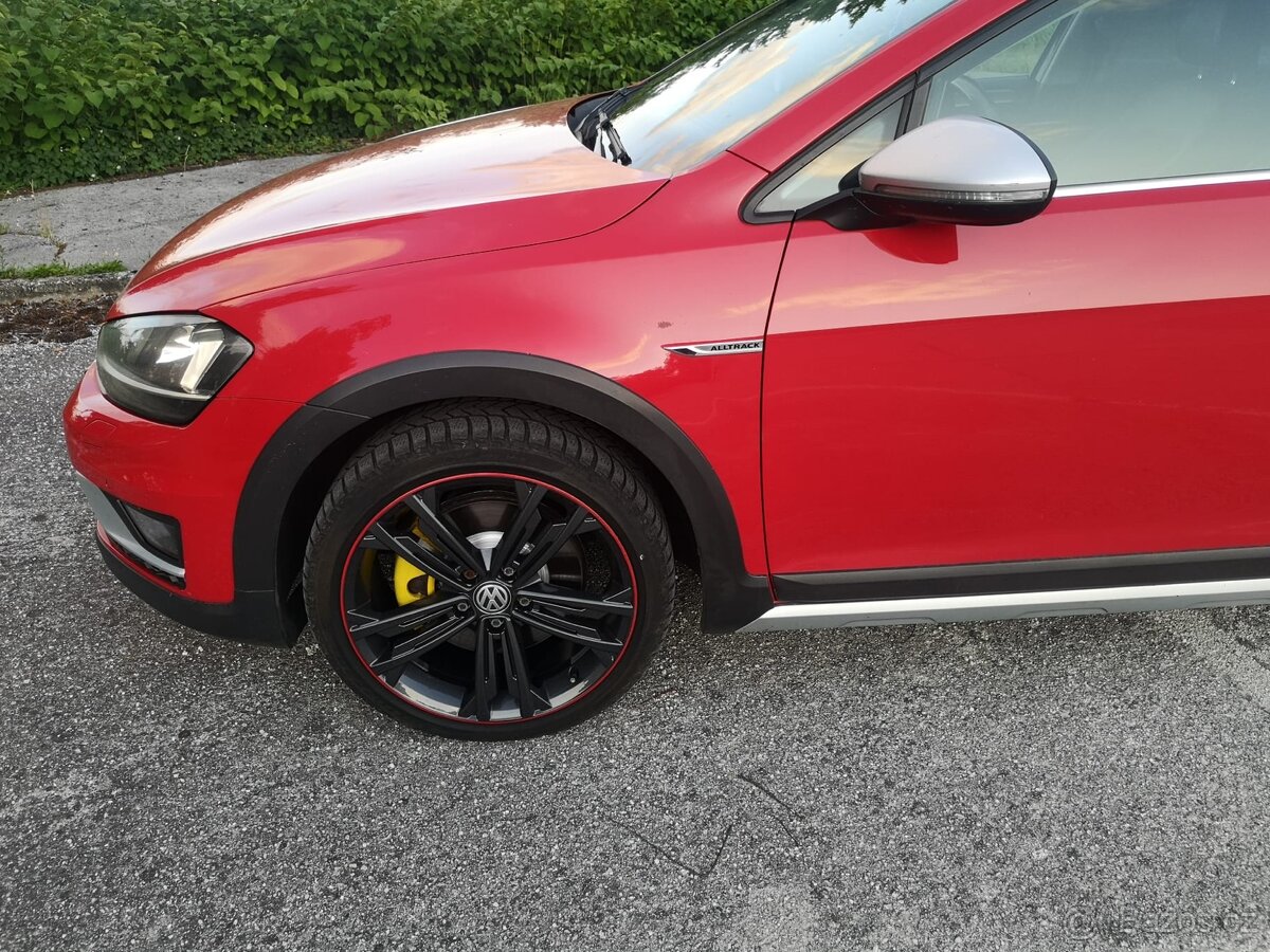 Volkswagen Golf VII Alltrack 2.0 TDI 4Motion - 3