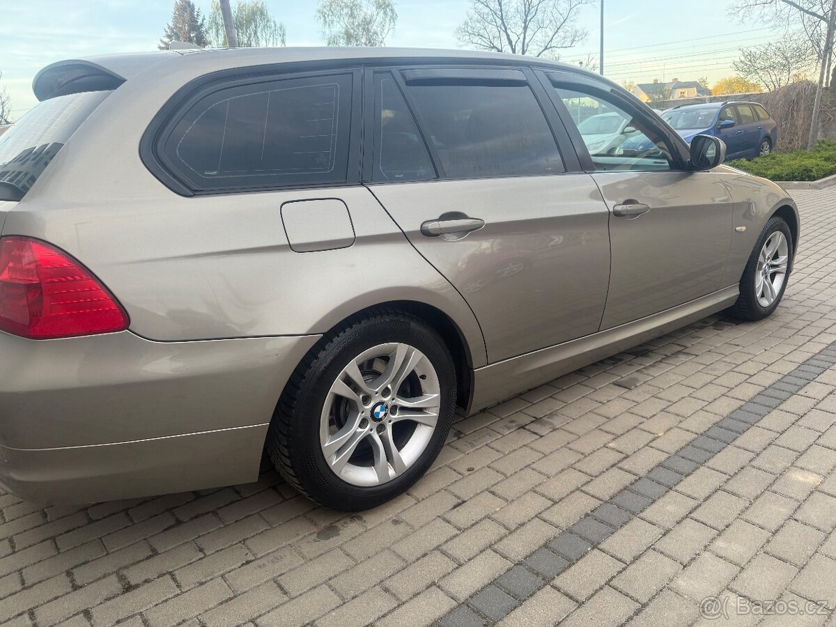 Prodám BMW e91 320d xDrive - 3