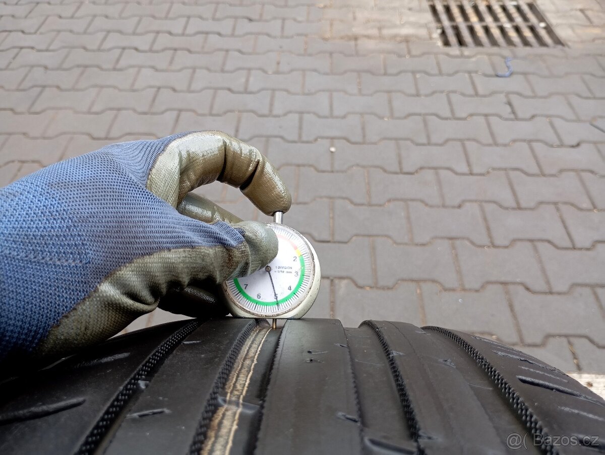 235/55/19 letní pneu nokian - 3