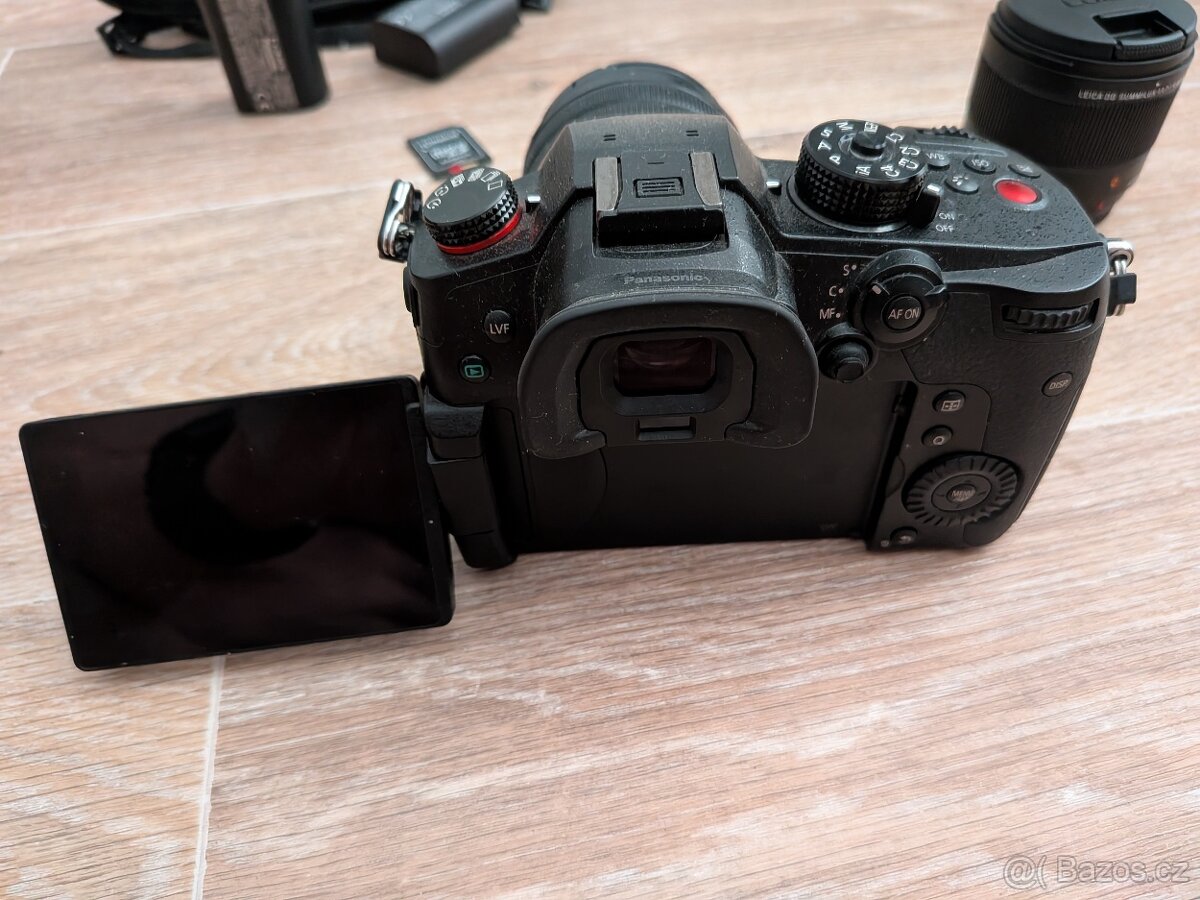 Panasonic Lumix gh5 II + příslušenství - 3