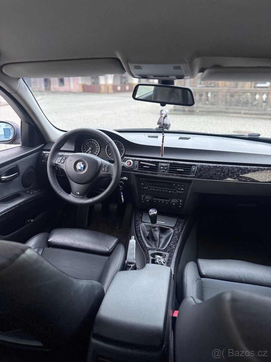 Bmw e90 330i - 3