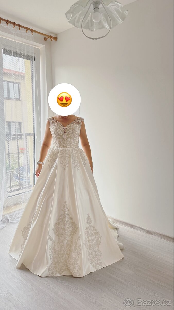 Č. 005 svatební šaty nové z menší vlečkou - 3