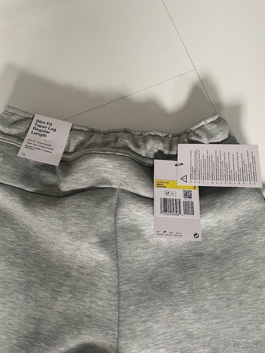 Nike Tech Fleece tepláky - 3