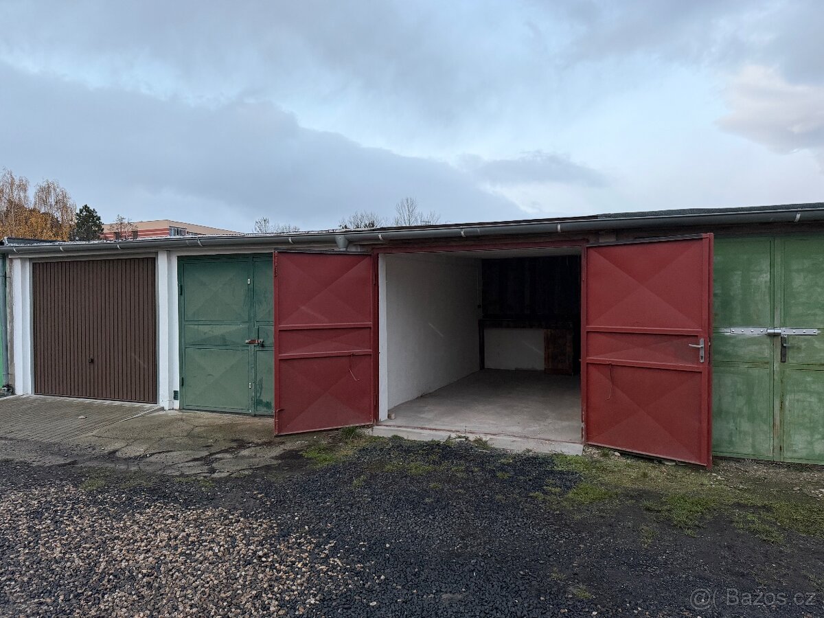 Pronajmu garáž v Chomutově na Zadních Vinohradech - 3