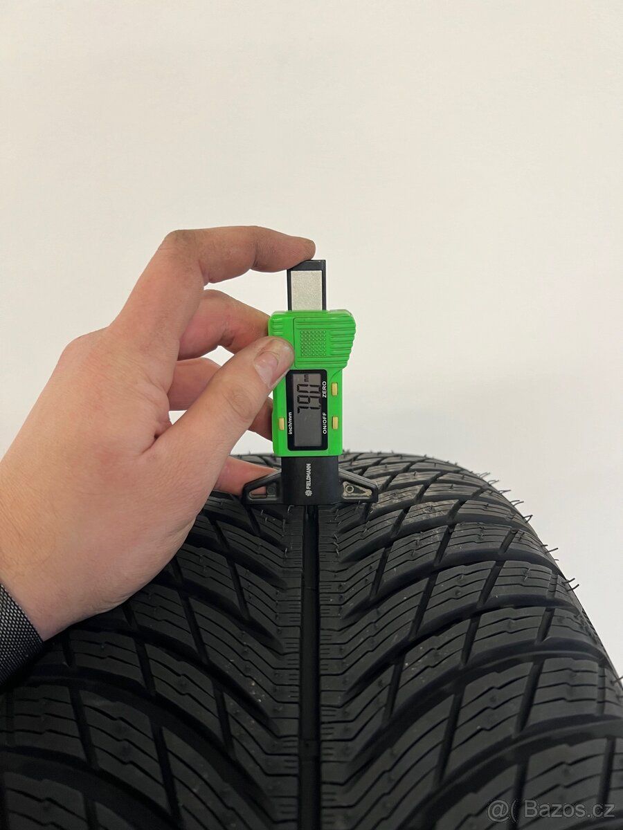 ❄️ Zimní pneumatiky 235/40/19, Michelin, DOT3922 - 3