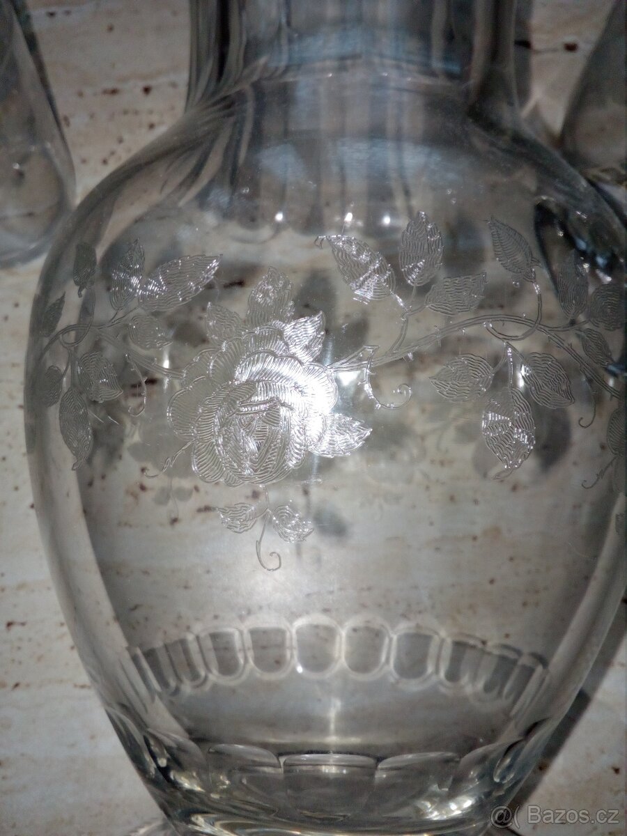 Broušené sklo z 30 let- Nové Mitrovice ? - 3