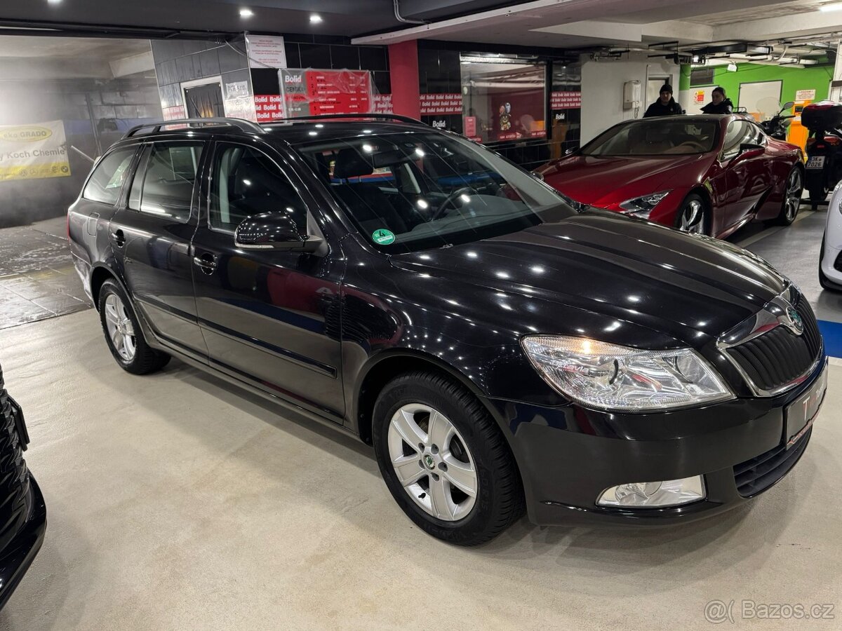 Škoda Octavia II Elegance 1.6TDI 77kW DSG 2011 PERFEKTNÍ - 3