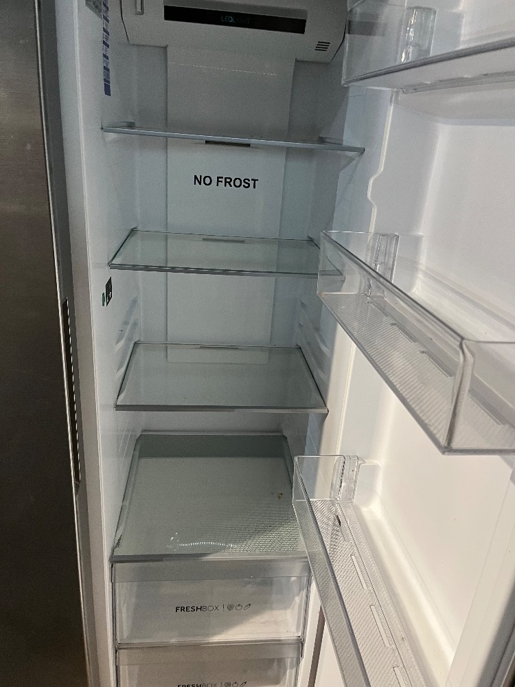 Americká lednice HAIER HSR3918ENPG - nejde - 3