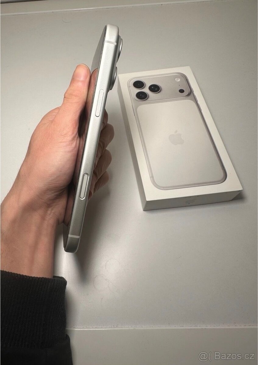 IPhone 17 Pro Max 256gb white / Silver - 3