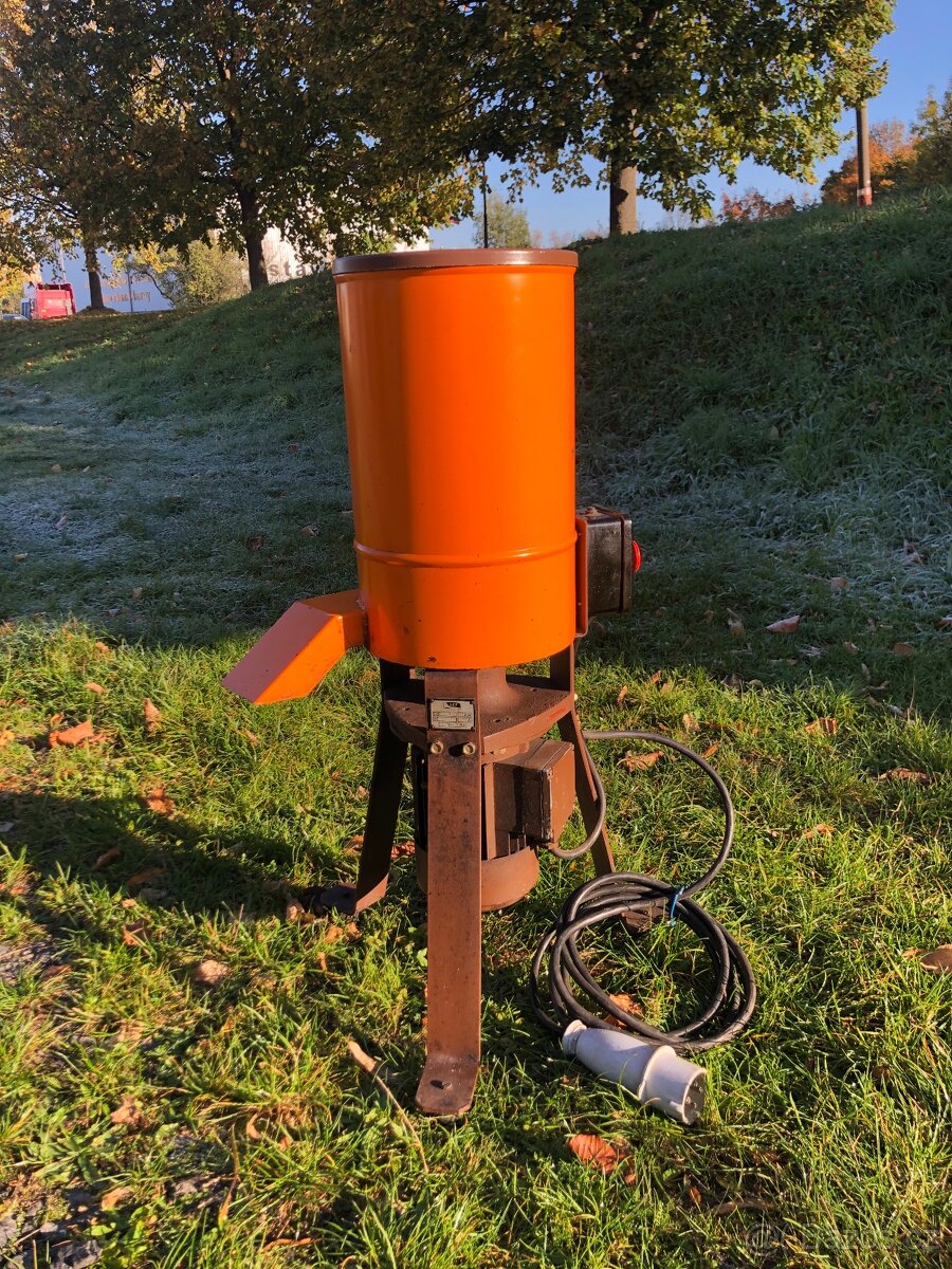 Šroťák drtič tov . Výroba - 3