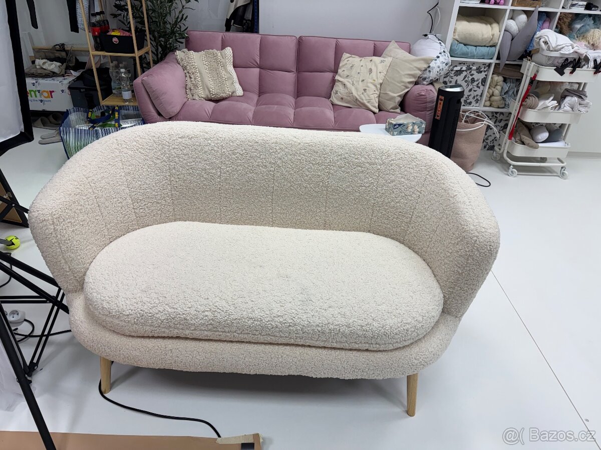 Buklé pohovka z Jysku - 3