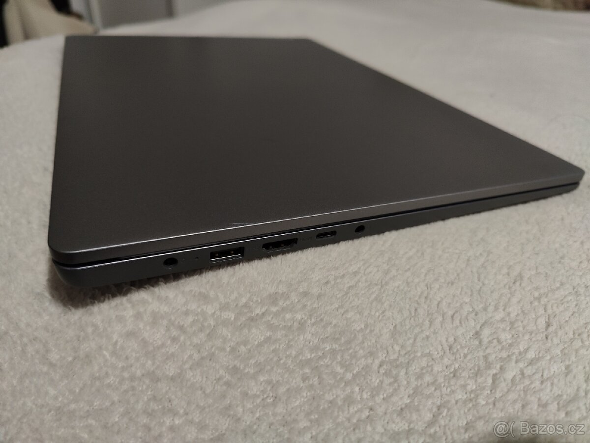Výkonný notebook Lenovo IdeaPad Slim 3 16IAH8 - 3