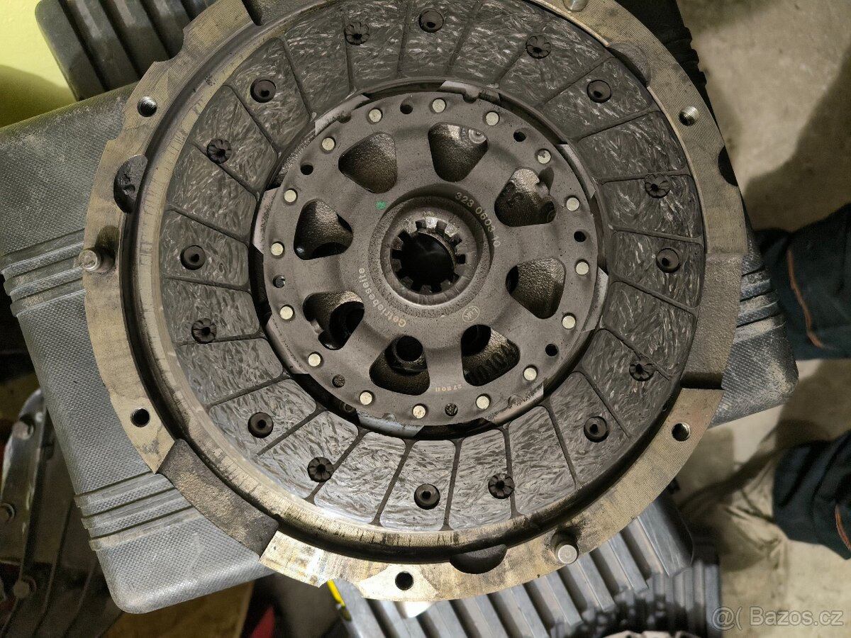 Spojka BMW e39 m52b25 - 3