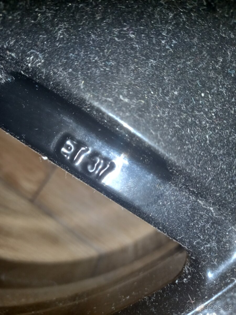 Audi S2 S4 kola R16 ET37 - 3