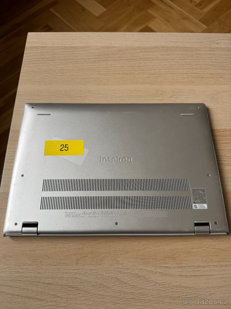 Dell Inspiron 7400 - 3
