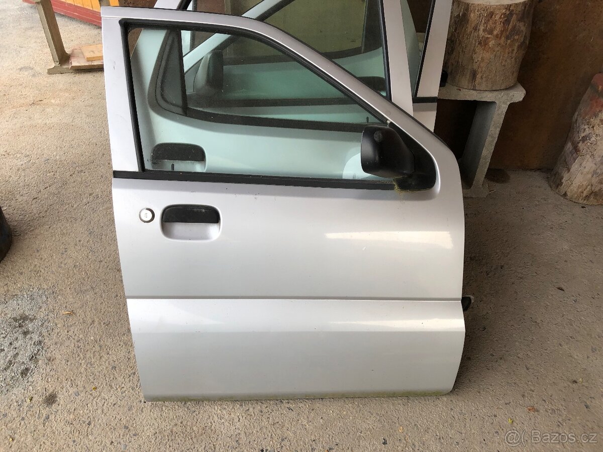 Subaru Justy G3X dveře bez koroze - 3