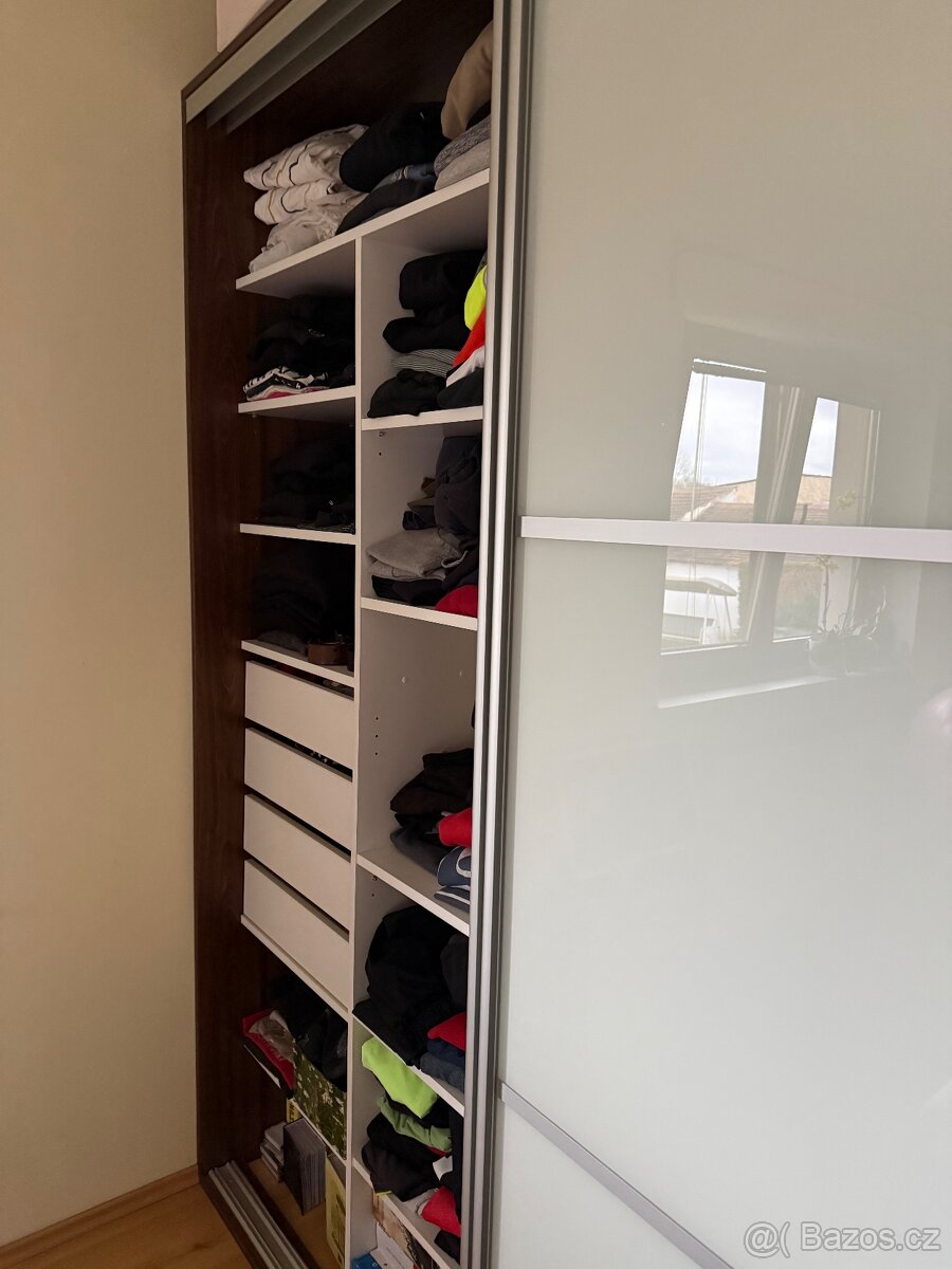 Šoupací skříň mělká - 3