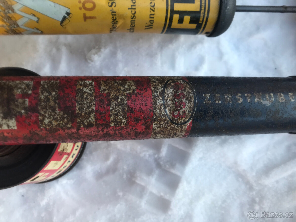 Velmi staré rozprašovače - 3