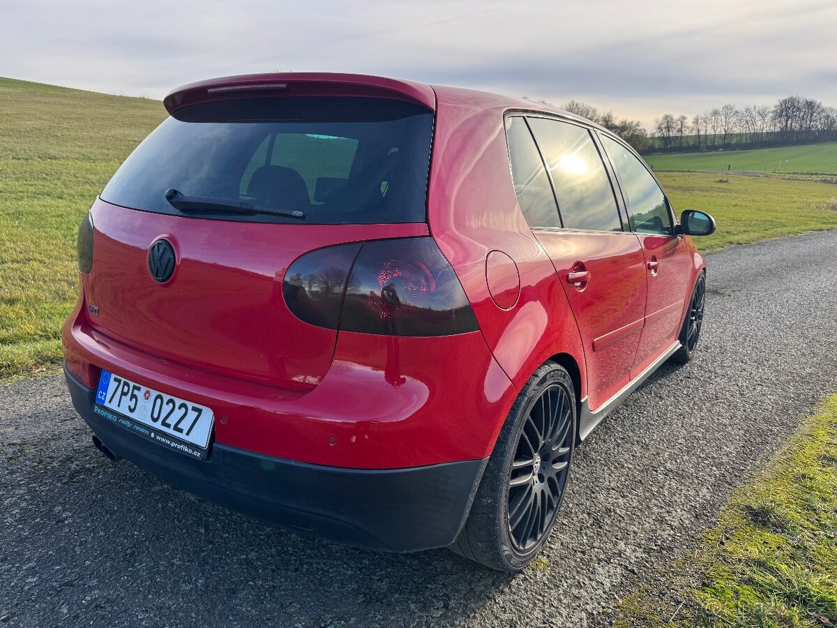 Volkswagen Golf V GTI - 3