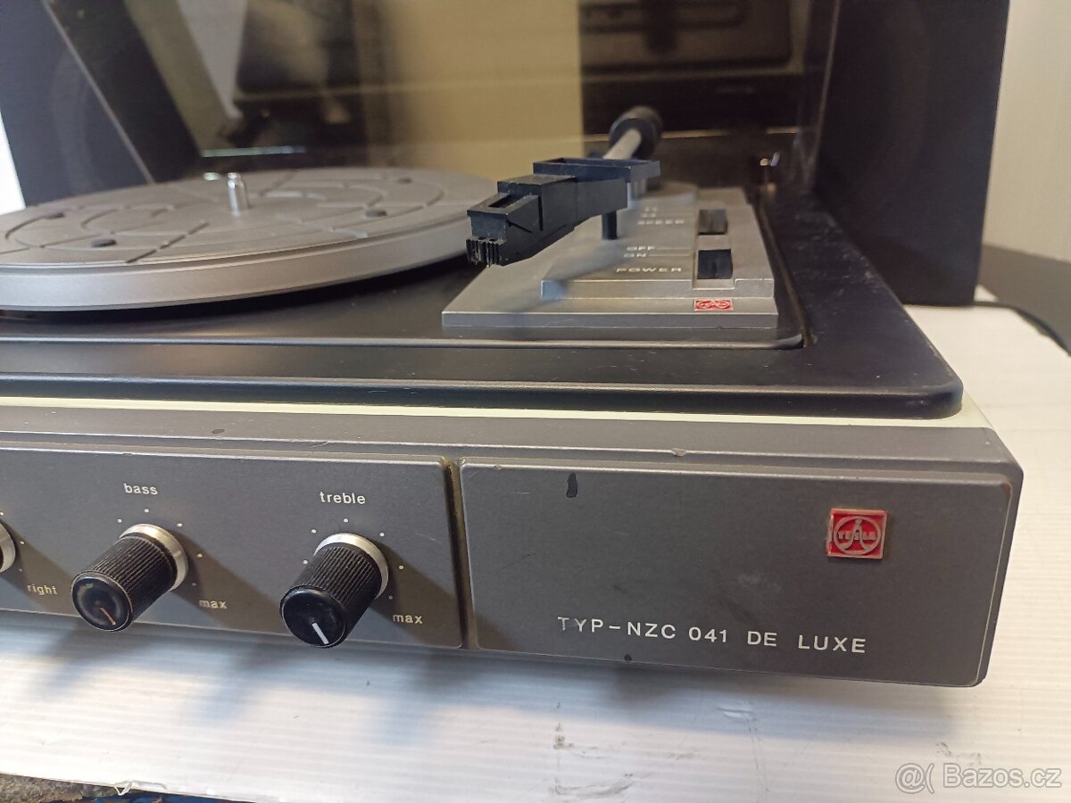 TESLA NZC 041 DE LUXE, gramo se zesilovačem - 3