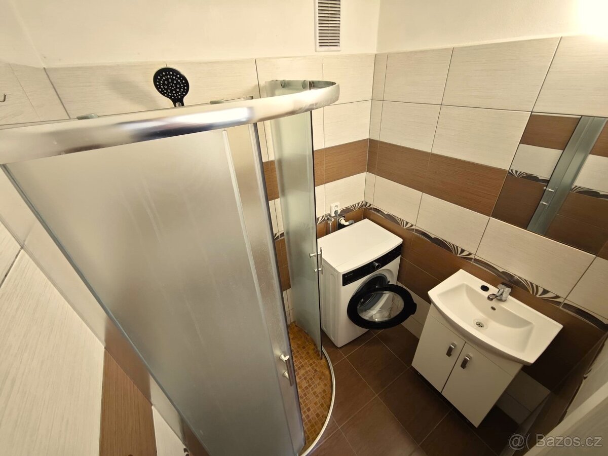 Prodej bytu 3+1 ve Strážnici - 3