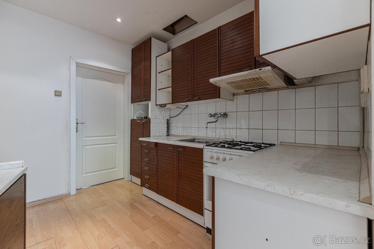 Byt 2+1, 85 m2, cihla, OV, před rekonstrukci, ul. Na Rokytce - 3