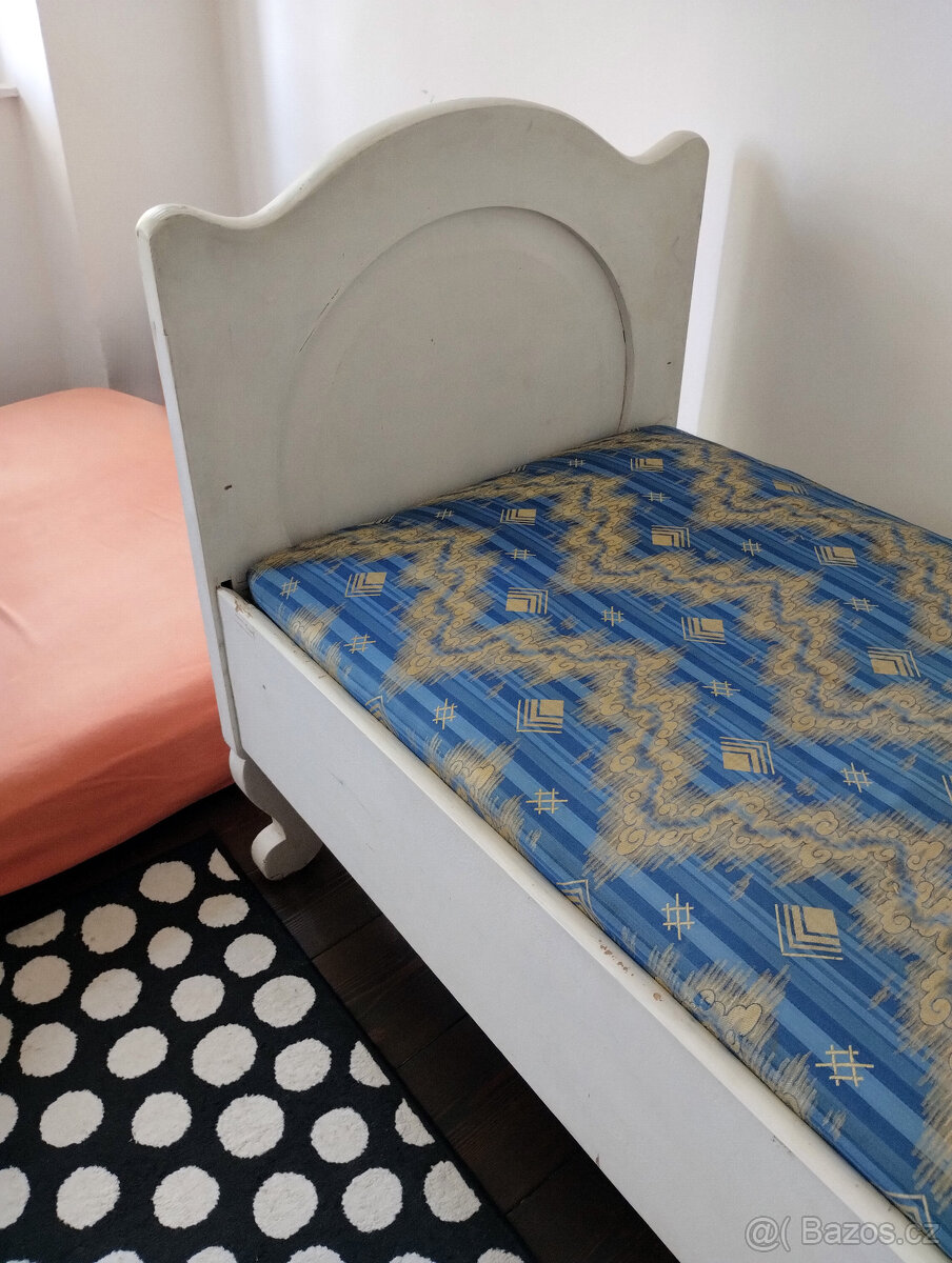 Prvorepubliková postel z masivu - 3