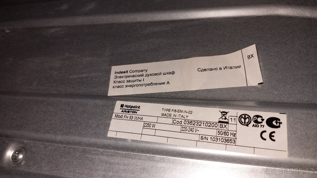 Horkovzdušná trouba Hotpoint ARISTON - VESTAVNÁ - 3