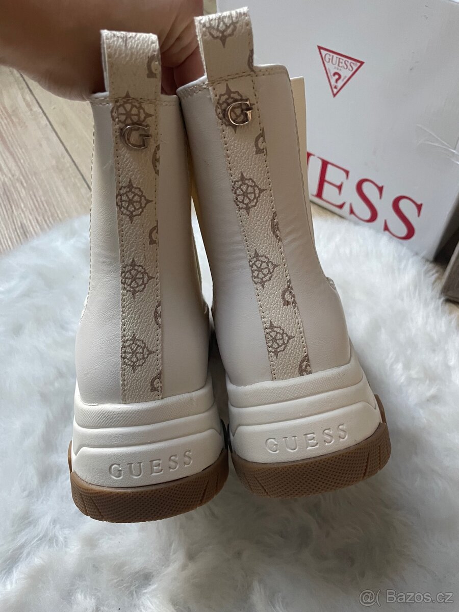 Nove dámské béžové chelsea boty Guess vel. 41 - 3
