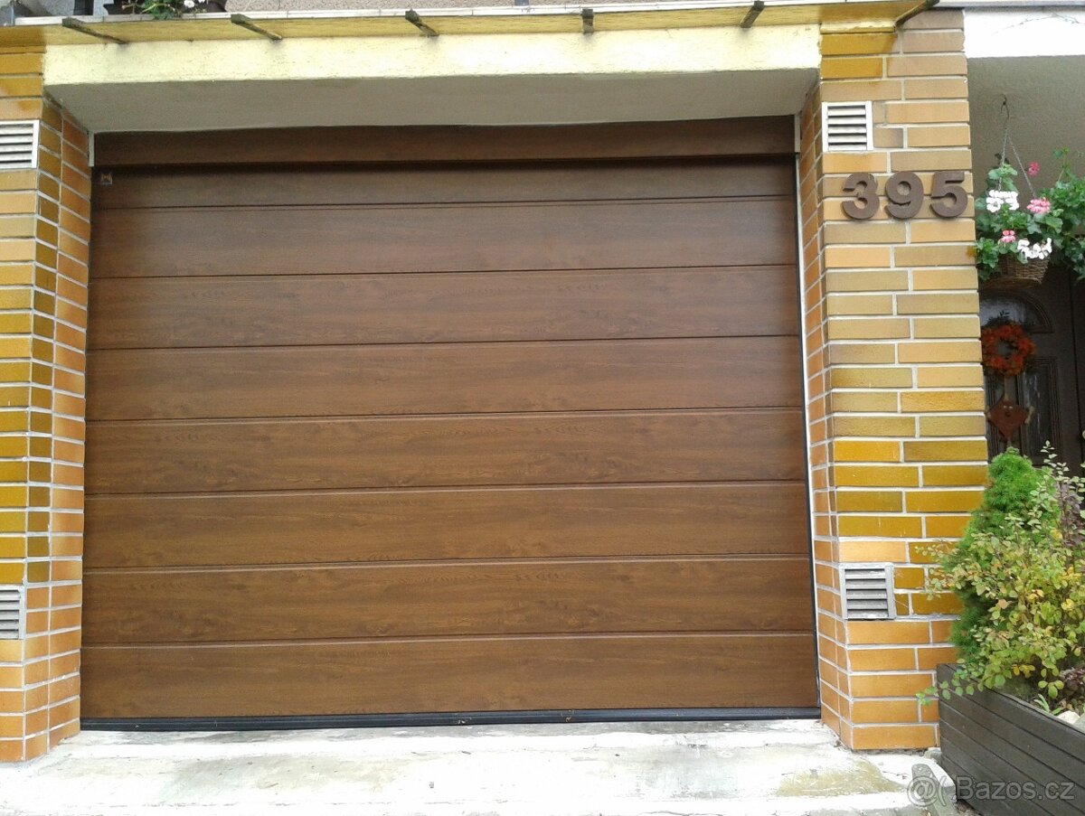 HORMANN SEKČNÍ GARÁŽOVÁ VRATA ISOMATIC 42 - 3