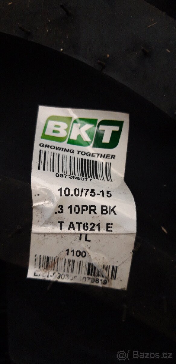 Pneu 10.0/75-15,3 BKT - 3