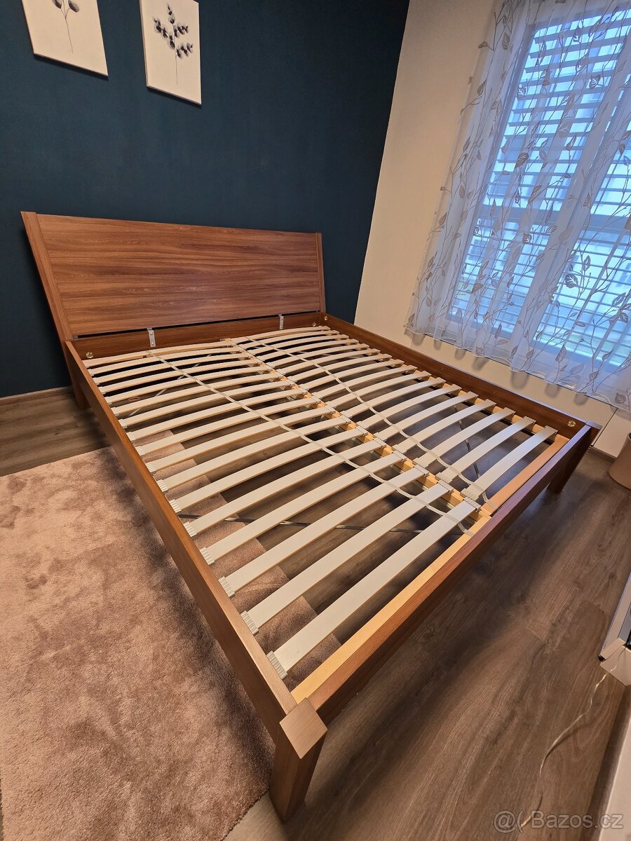 Manželská postel IKEA NYVOLL - 3