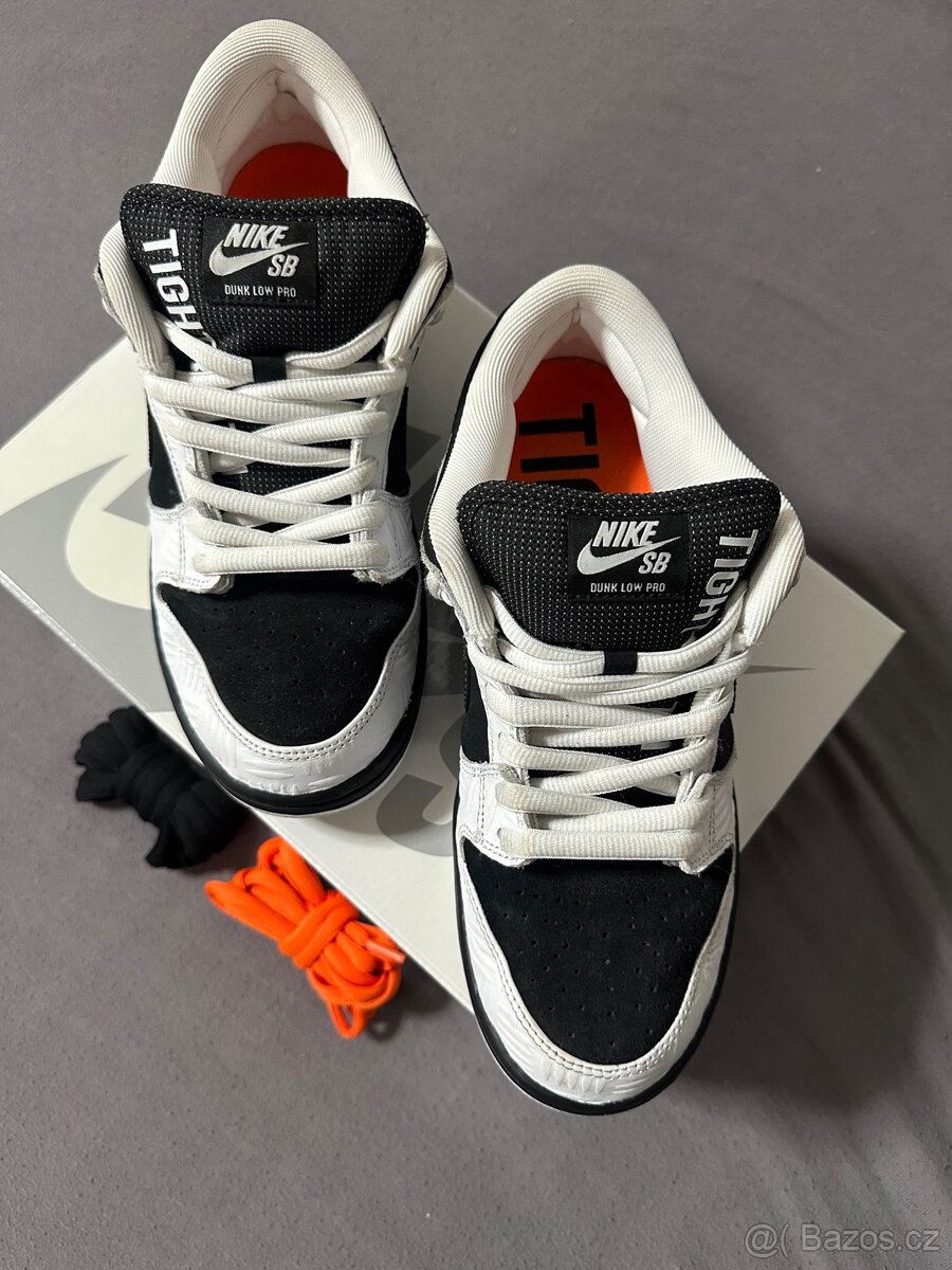 Nike SB Dunk Low TIGHTBOOTH - 3