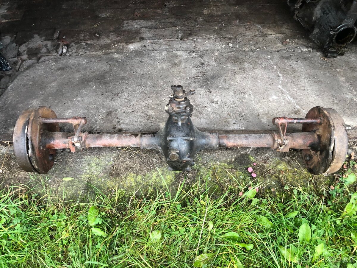 Praga Piccolo zadní náprava - 3