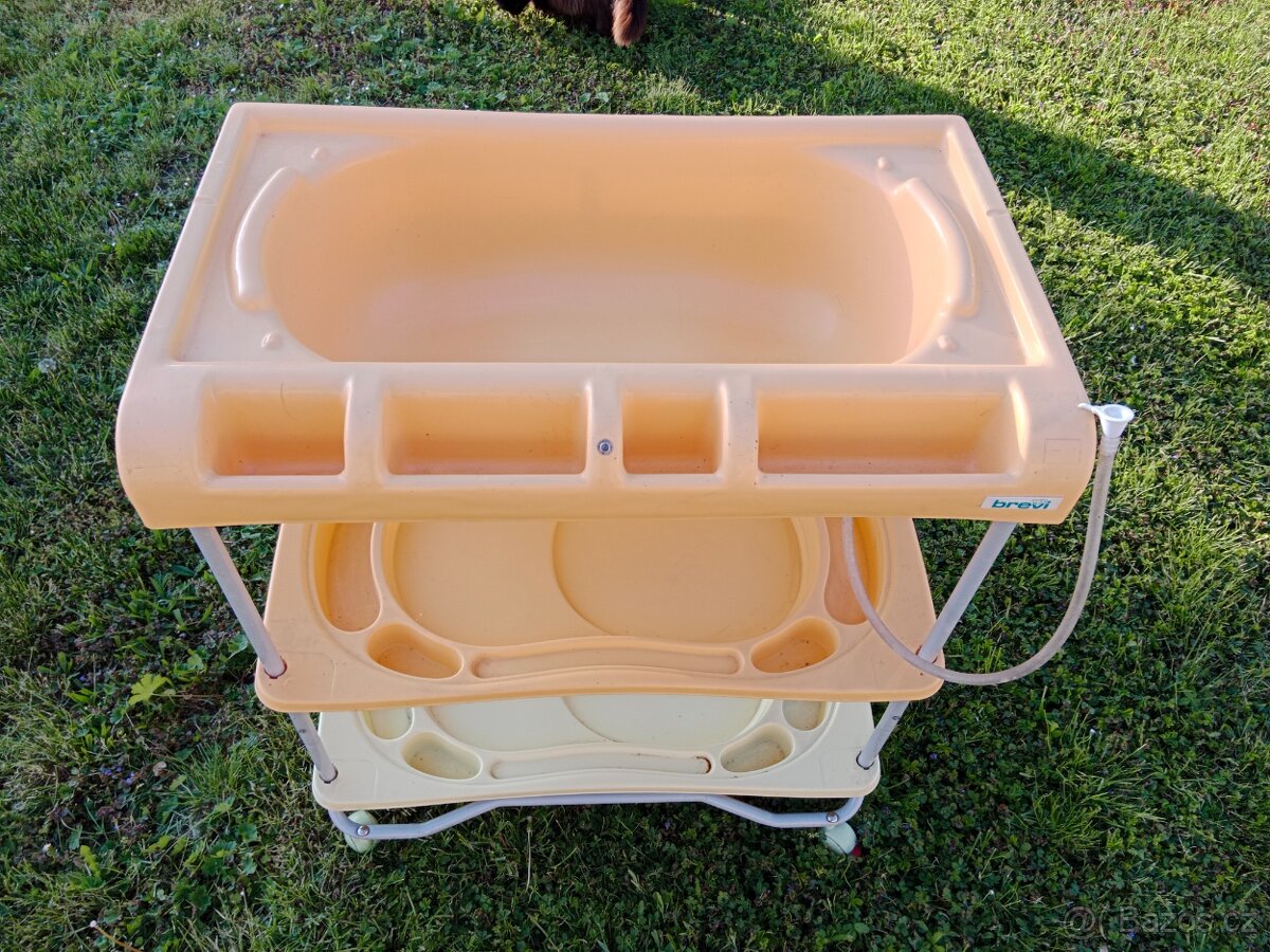 Přebalovací pult s vaničkou daruji - 3