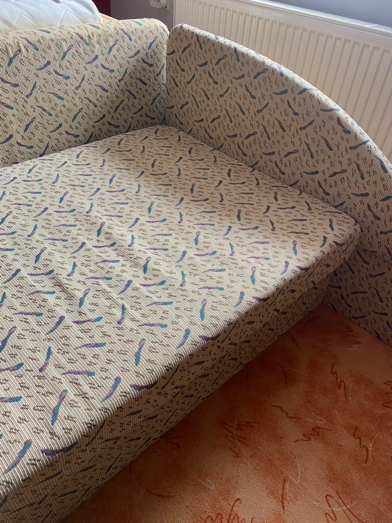 Postel s úložným prostorem - 3