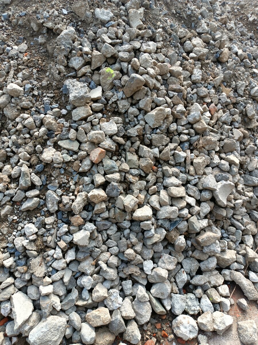 Betonový recyklat+zemina, použité - 3