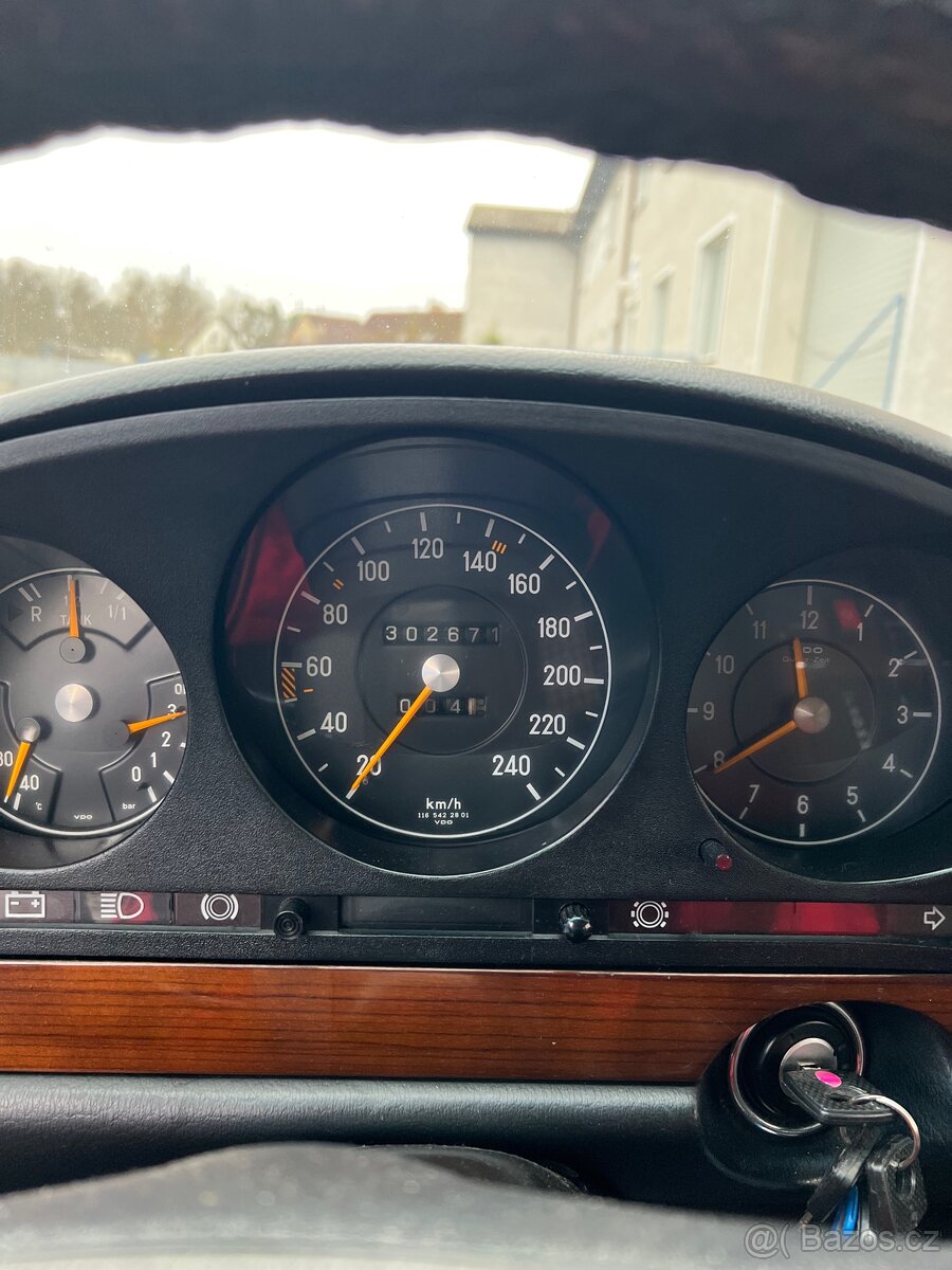 Mercedes-Benz 280 SE - 3
