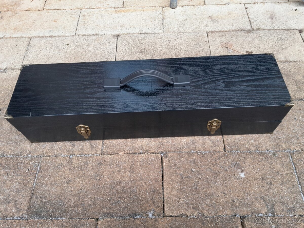 ES Fanfárka, trumpeta. - 3