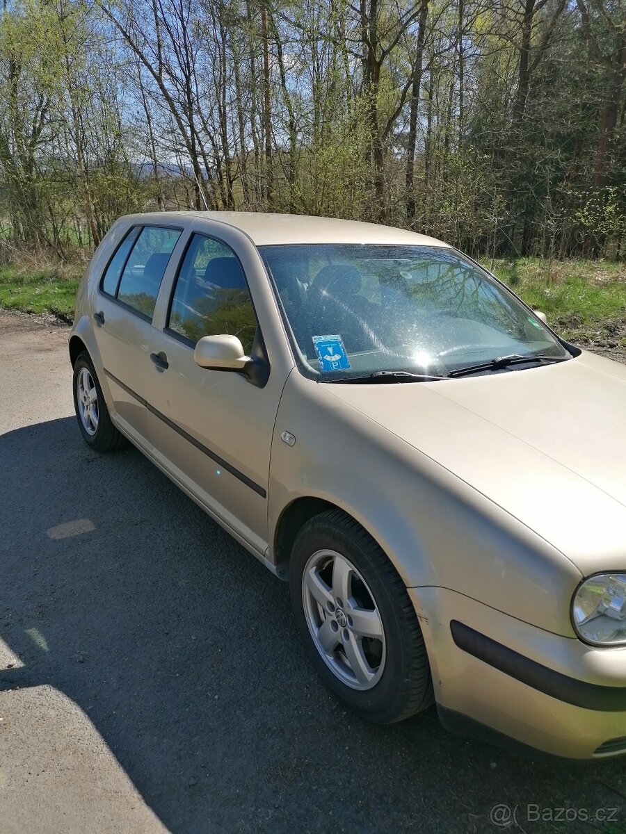 VW Golf - 3